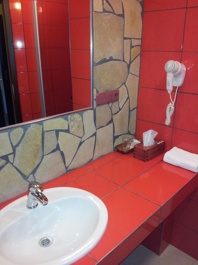 Hotel Vinopa Густопече Экстерьер фото