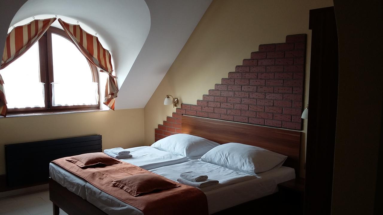 Hotel Vinopa Густопече Экстерьер фото
